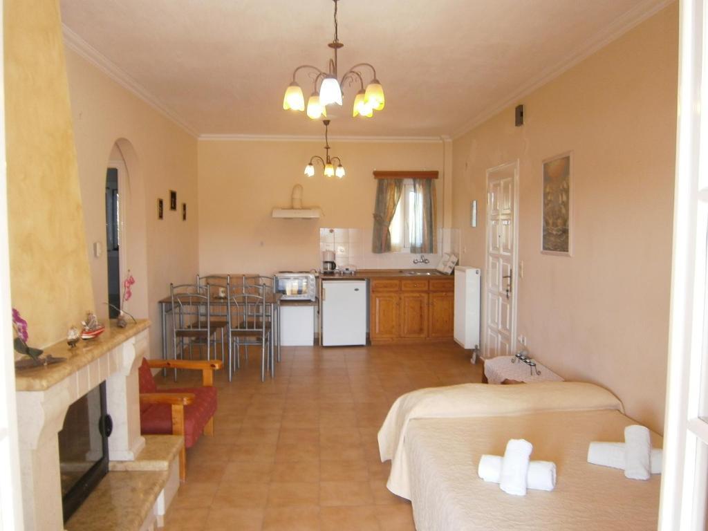 Athineos Apartments Kommeno  Room photo